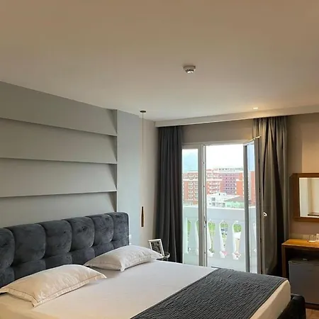 Hotel Light 3*