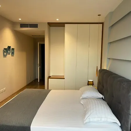 Otel Light Yzberishti