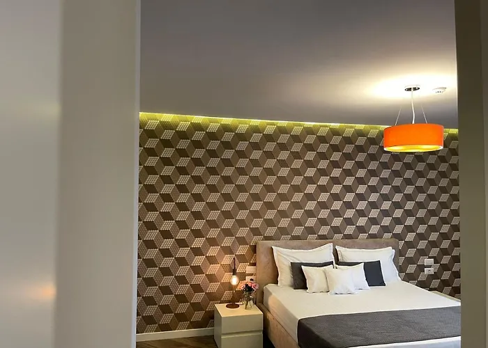 Otel Light Yzberishti