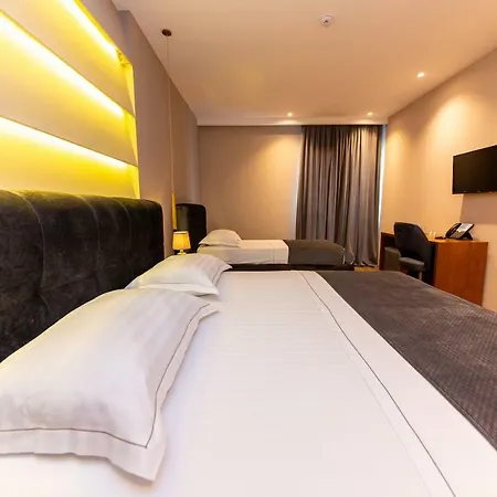 Light Hotell 3*