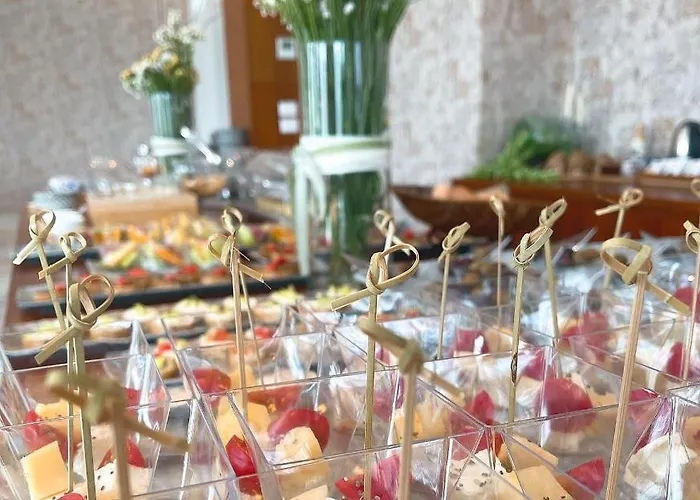 酒店 Light Yzberishti